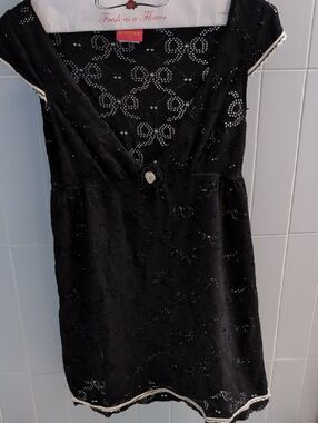 Betsey Johnson swim coverup with bow detail
